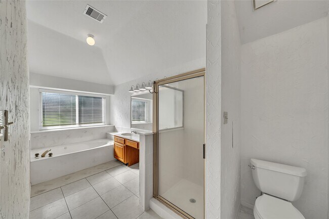 Building Photo - 16531 Tranquil Dr