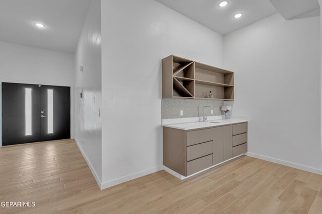 Building Photo - 12713 Captain Claudia CT