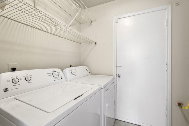 Building Photo - 12607 Dakar Dr