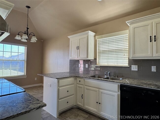 Building Photo - 1038 E 146 Ct S