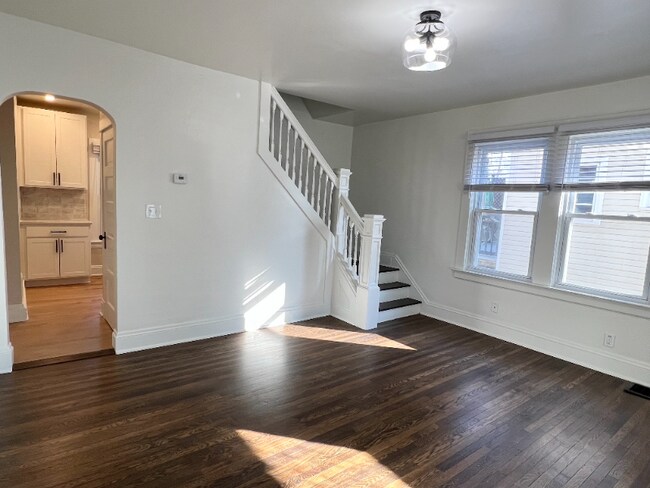 Building Photo - 1309 Donald Ave