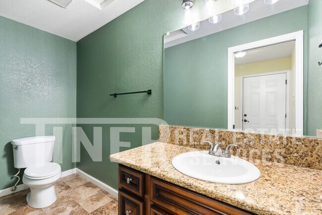 Building Photo - Stunning Views 4 Bedroom El Dorado Hills Gem