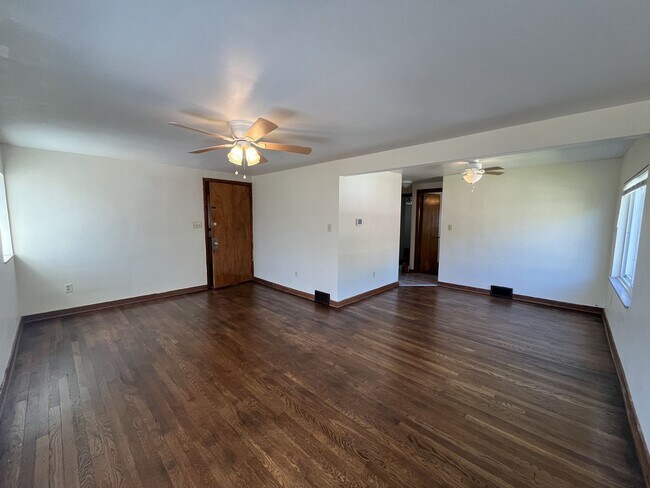 Building Photo - 7921-7927 Graff Ave. [ESCROWED]