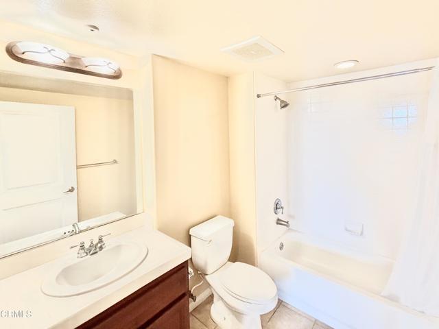 Building Photo - 4214 Tradewinds Dr