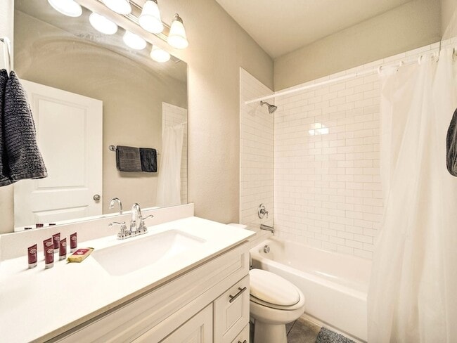 Building Photo - 6454 Cristo Ln