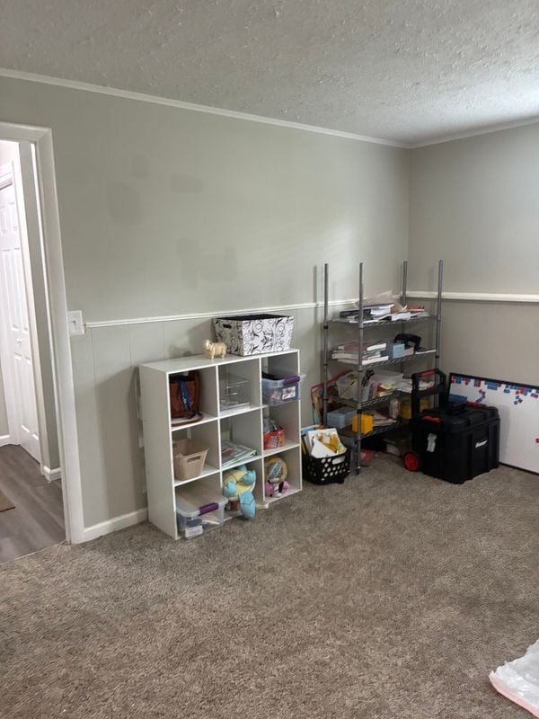 Building Photo - 744 Maplewood Ln