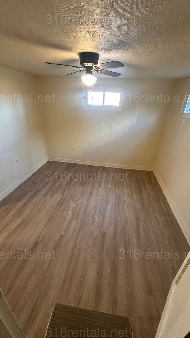 Building Photo - 1116 W Dayton Ave