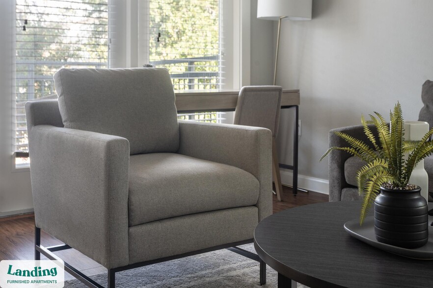 Building Photo - 4300 Cromwell Dr