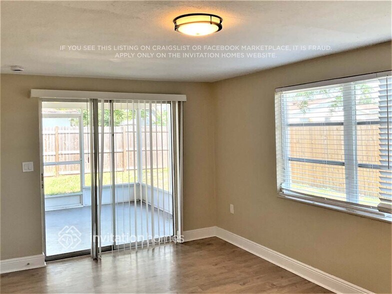 Building Photo - 6254 Bonaire Ave