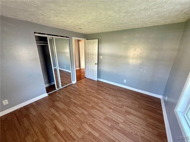 Building Photo - 114 Grandy Dr
