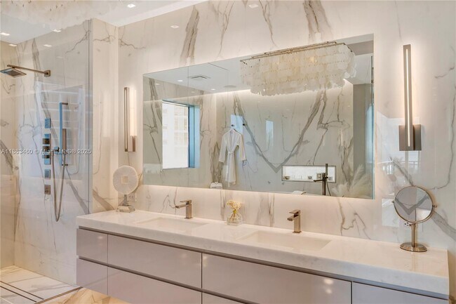 Building Photo - 10295 Collins Ave