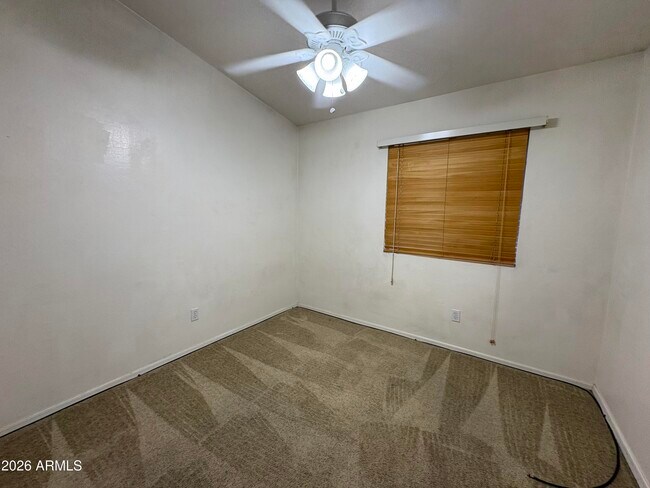 Building Photo - 551 W 21st Ave