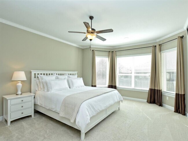 Building Photo - 104 Azimuth Dr
