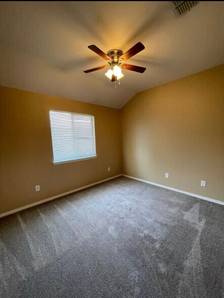 Building Photo - 8513 Autumn Creek Trl