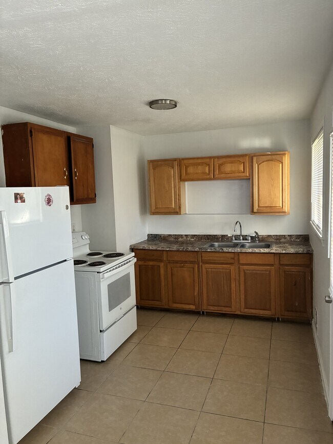 Building Photo - 116 S 45th St