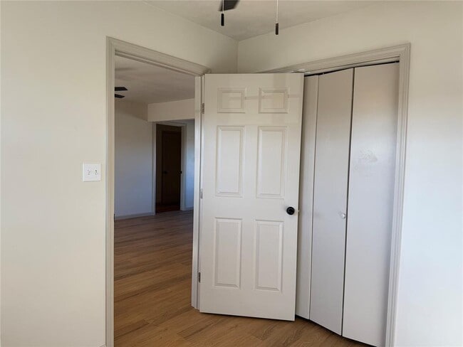 Building Photo - 1115 Asalee St