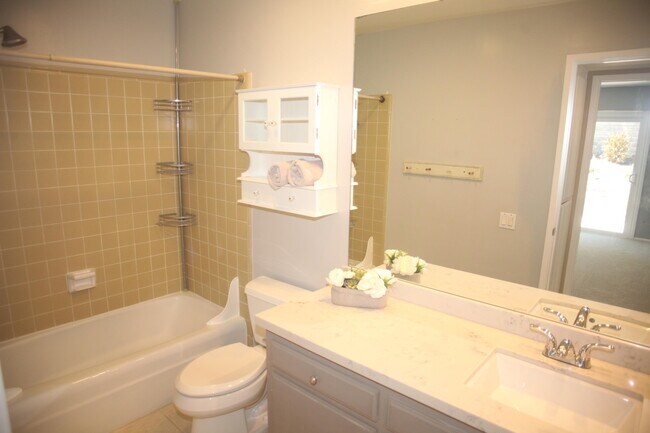 Building Photo - 4518 Henley Ct