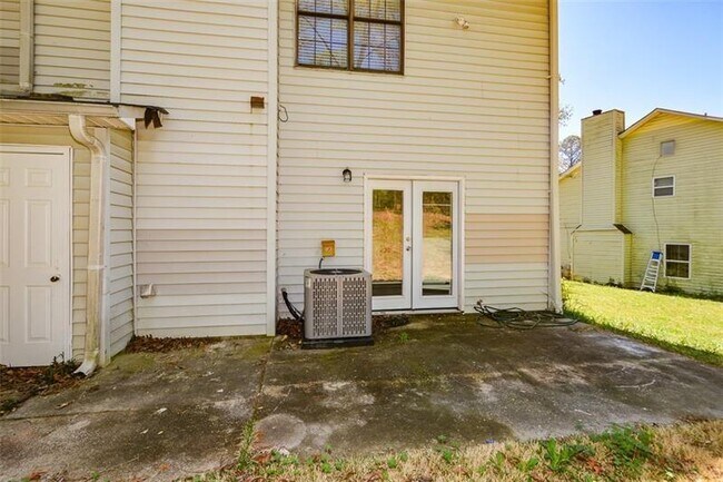 Building Photo - 160 Timber Creek Ln SW