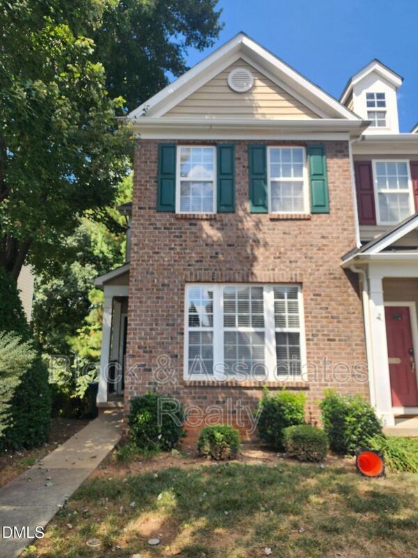 Primary Photo - 642 Cupola Dr