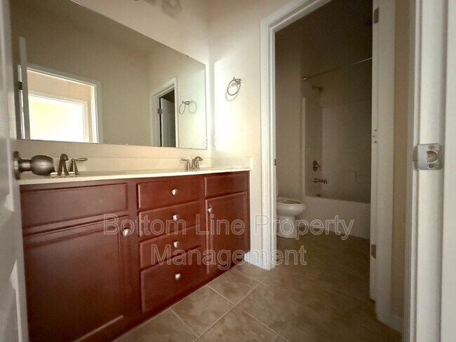 Building Photo - 10652 Sky Chase Ave NW