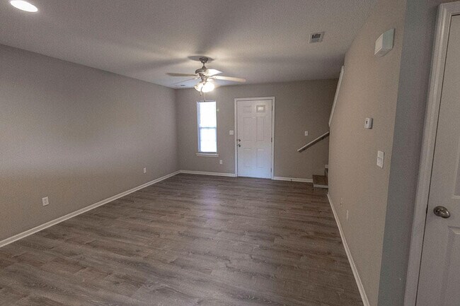 Building Photo - 4001 Snowy Owl Dr