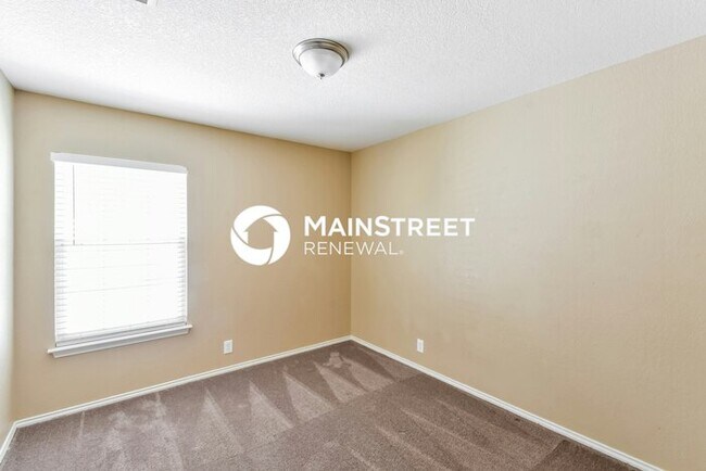 Building Photo - 3 Bedroom Pet-Friendly Home in San Antonio...