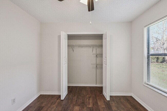 Building Photo - Spacious 3-Bedroom, 2-Bath Oasis in the Heart of Kissimmee!