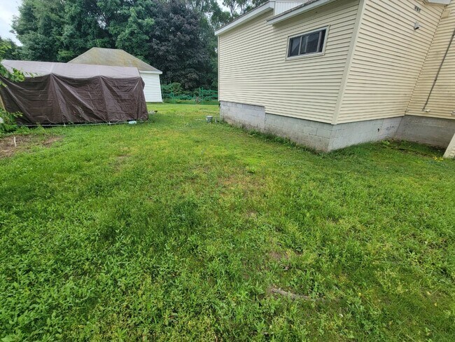 Building Photo - 76 Congress St