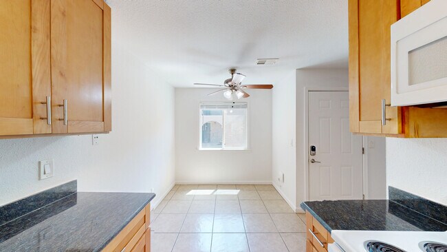 Building Photo - 18167 Happy Ln
