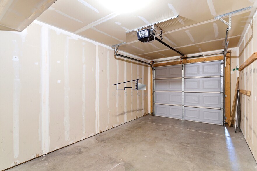 Building Photo - 2846 W 3965 S