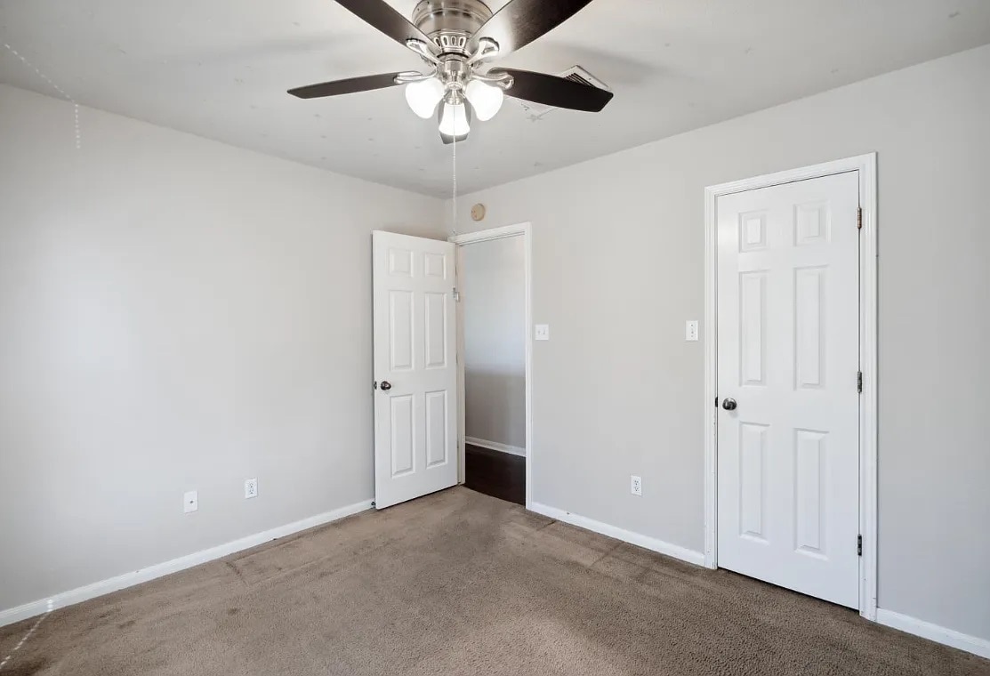 Building Photo - Room in House on Narrow Glen Pkwy