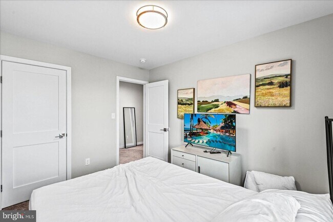 Building Photo - Newly Built Modern Home for Rent in Charming Colonial Beach – with Pool Access Included!