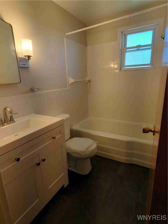 Building Photo - 105 Fernald Ave