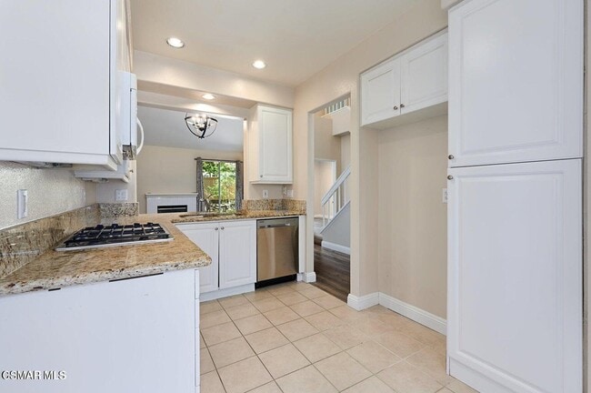 Building Photo - 4827 La Vella Dr
