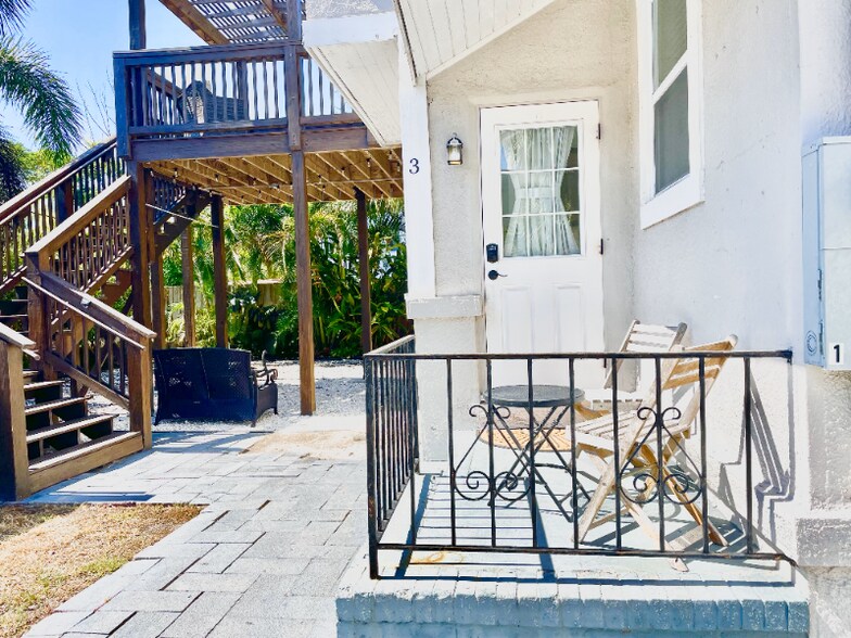 Building Photo - 7700 Boca Ciega Dr
