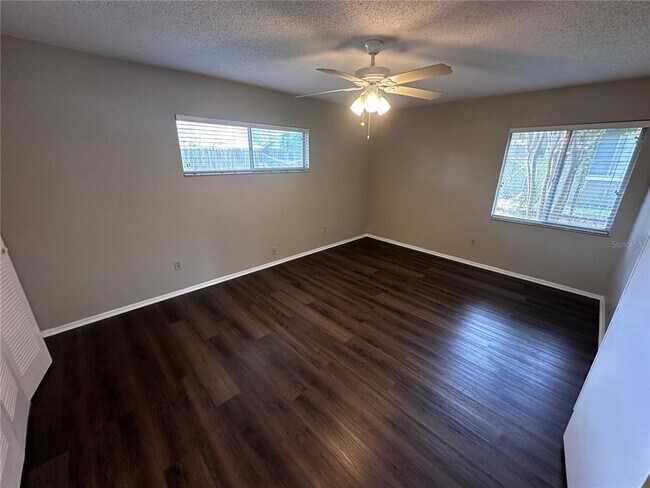 Building Photo - 321 Redwing Way