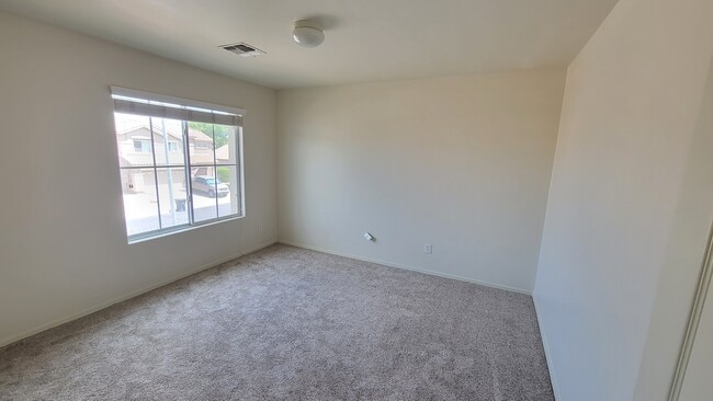 Building Photo - 4437 E Firestone Dr