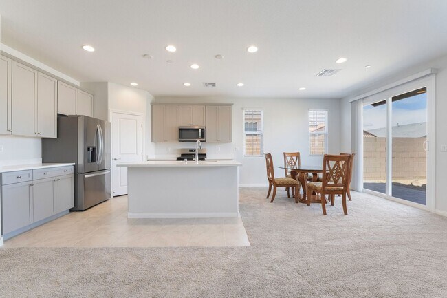 Building Photo - Modern Living in Cadence – 3 Bedroom Beauty!