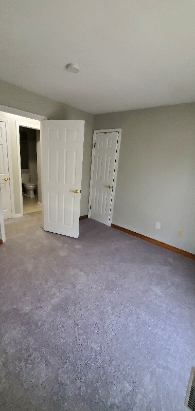 Building Photo - 3026 Round Hill Ct