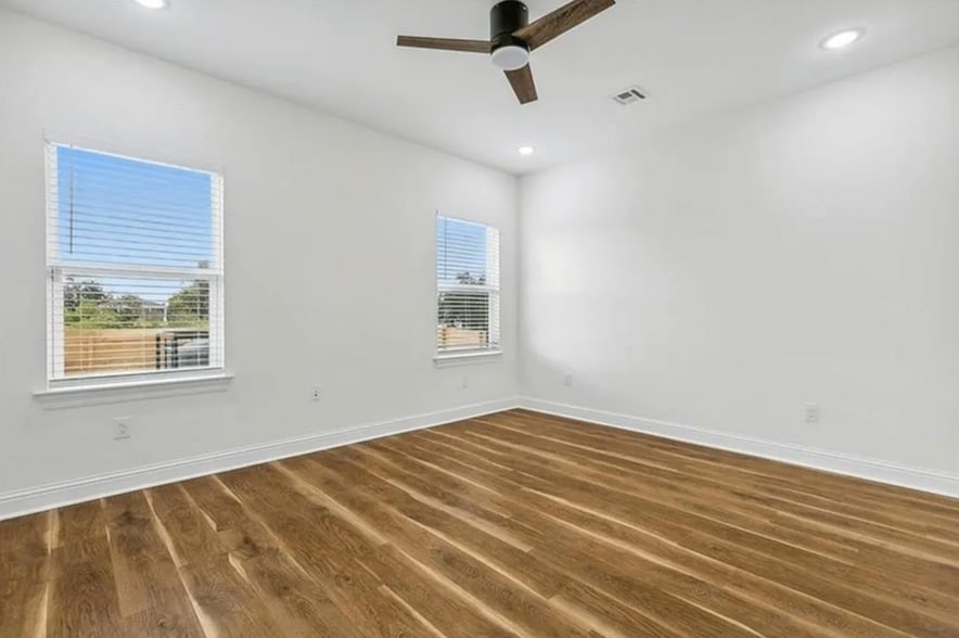 Primary Bedroom - 2106 Tennessee St