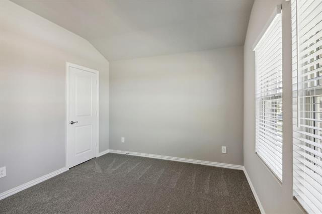 Building Photo - 3404 Eagle Mount Dr