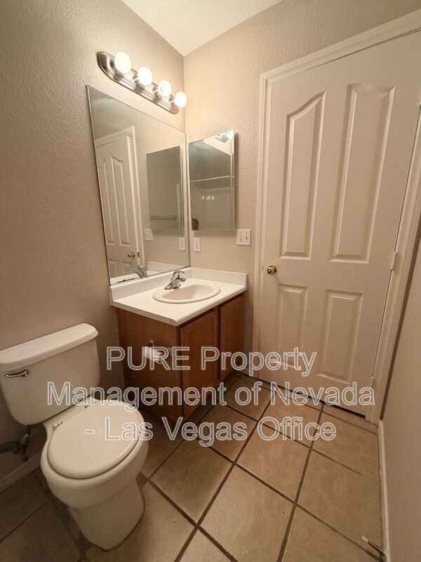 Building Photo - 505 Chestnut View Pl