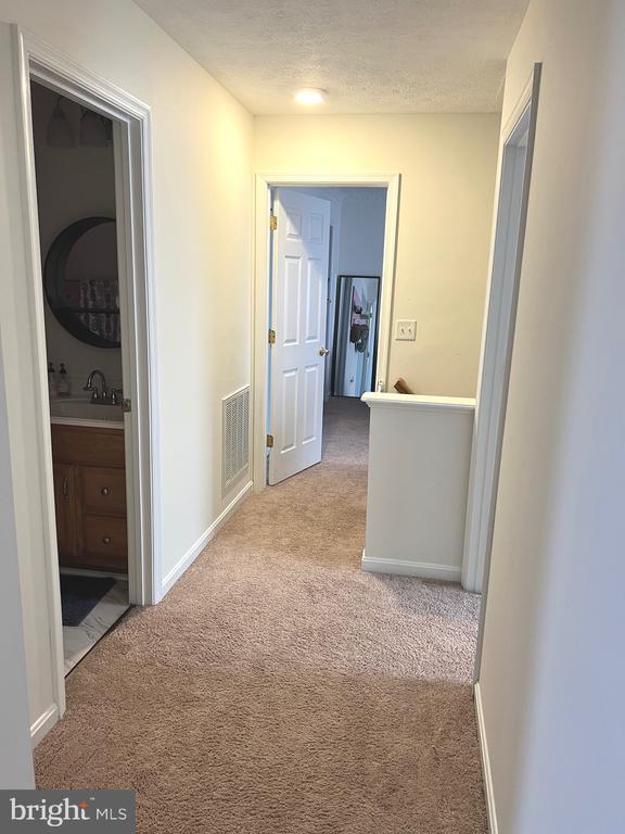 Building Photo - 2405 Gifhorn Ct