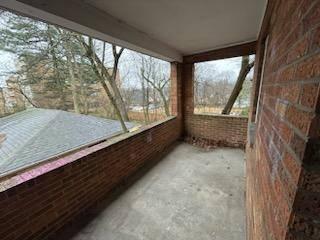 Building Photo - 5838 Lathrop Pl