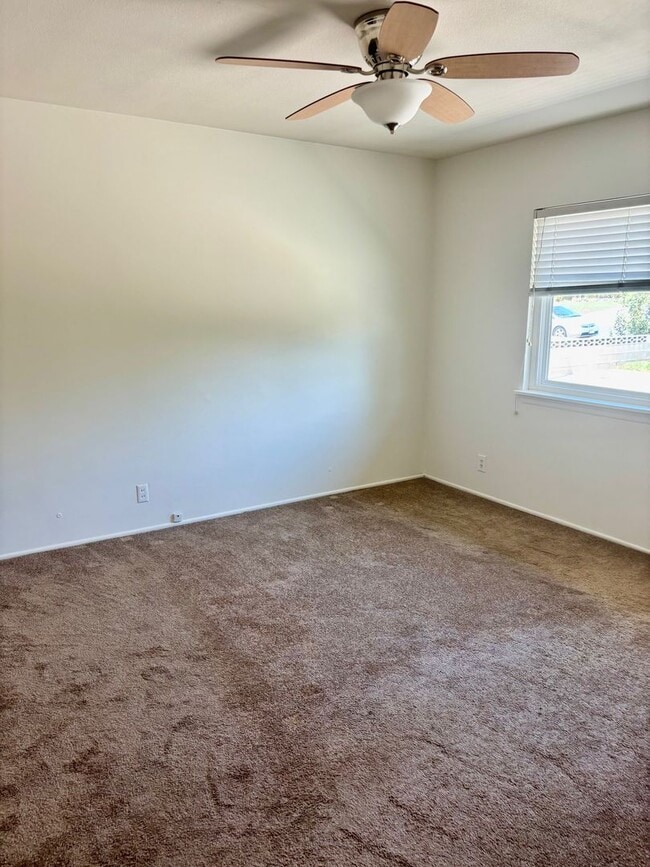Building Photo - 2850 S Whispering Lakes Ln