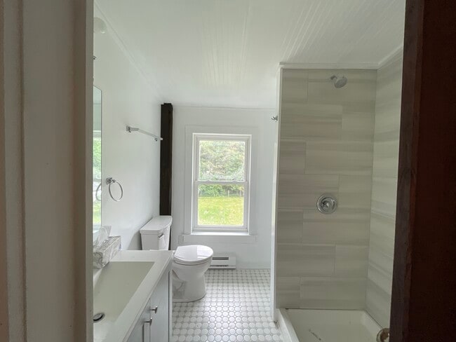 Building Photo - Buxton