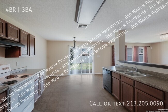 Building Photo - 9214 Pacific Maple