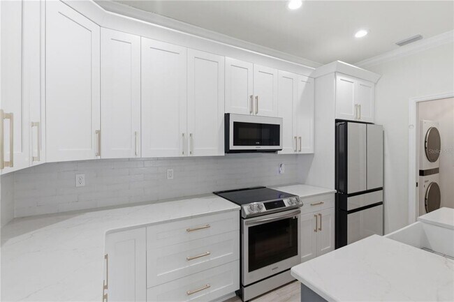 Building Photo - 3944 Watson Dr