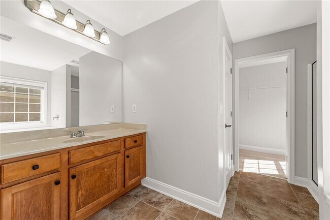 Building Photo - 3329 Rosecliff Trace NE