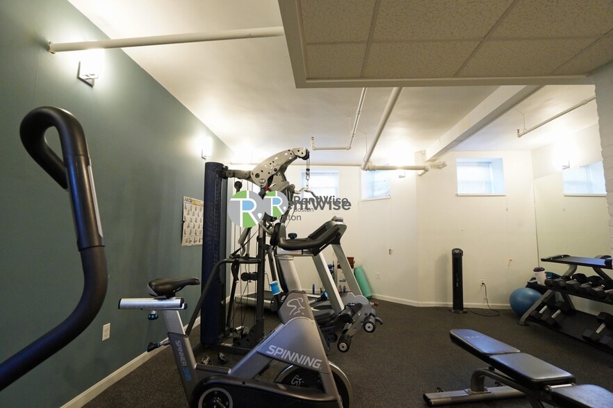 Building Photo - 6 Orkney Rd